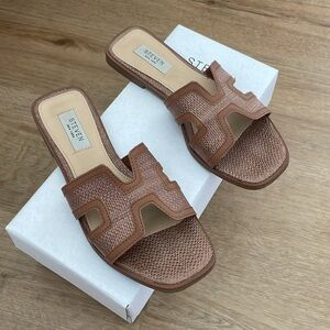 Steven New York Slides